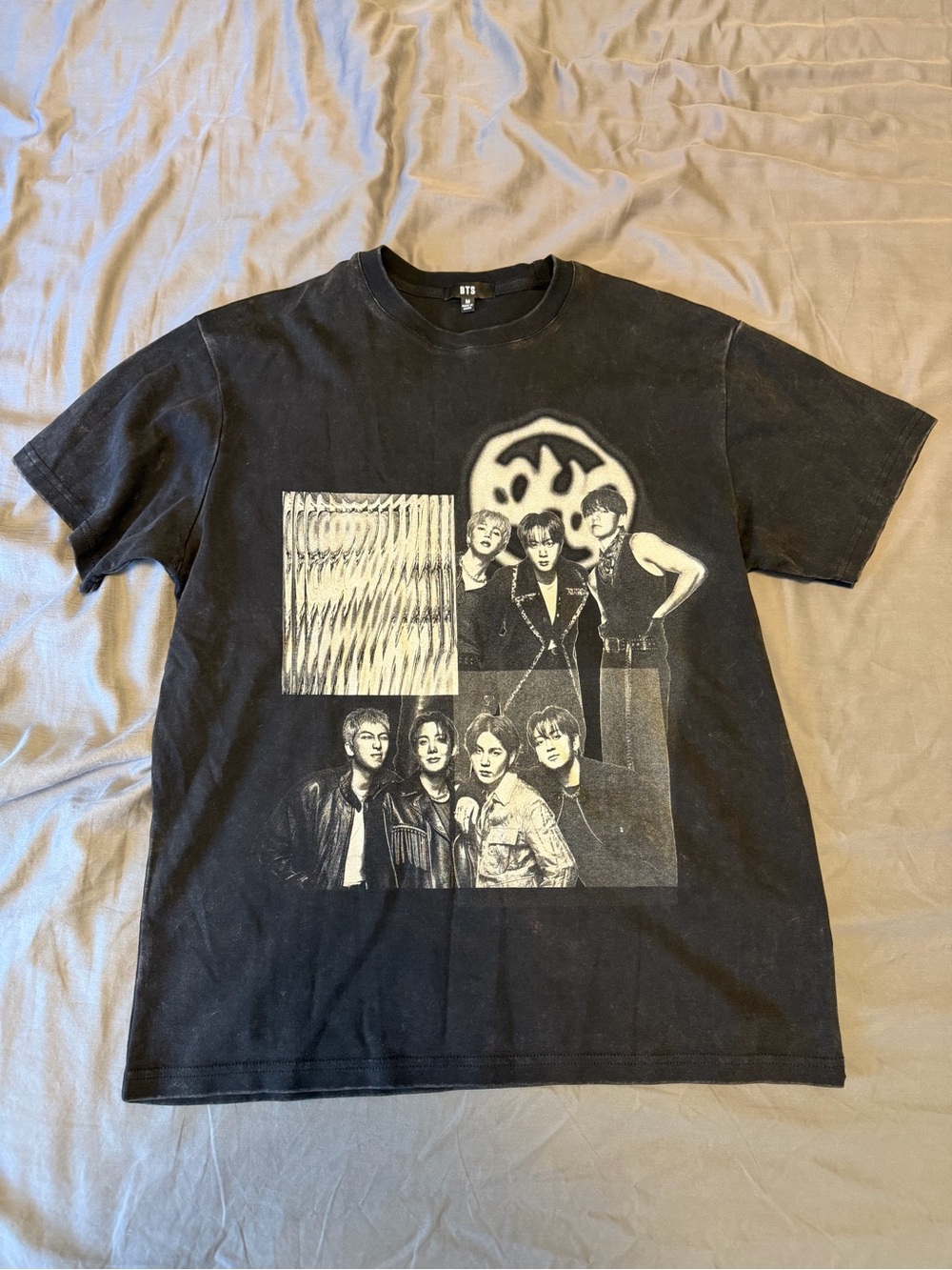 BTS ARIRANG TOUR M Official Merch Photo T‑Shirt Black Medium S/S